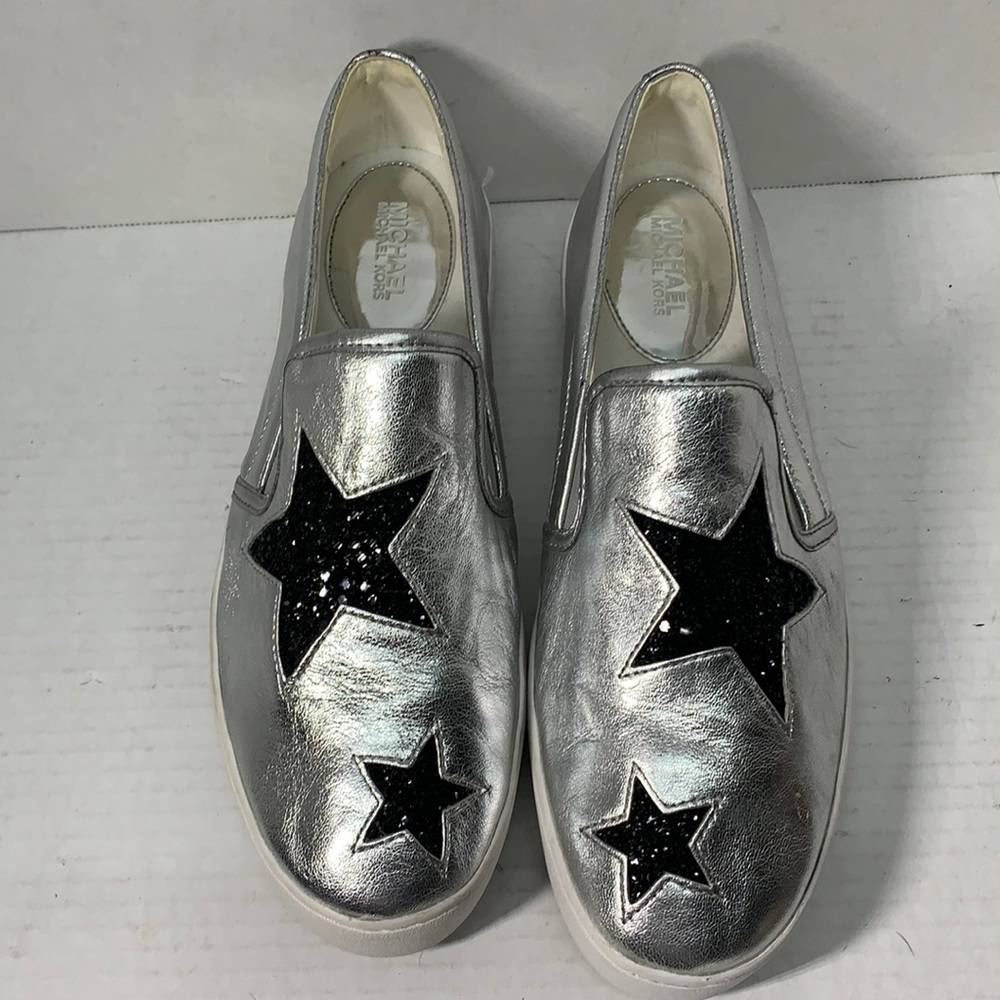 Really Cute Michael Kors Sneaker Shoes sz.9